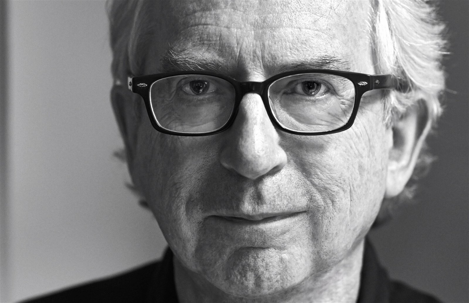 Peter Carey introduces his novel The Chemistry of Tears