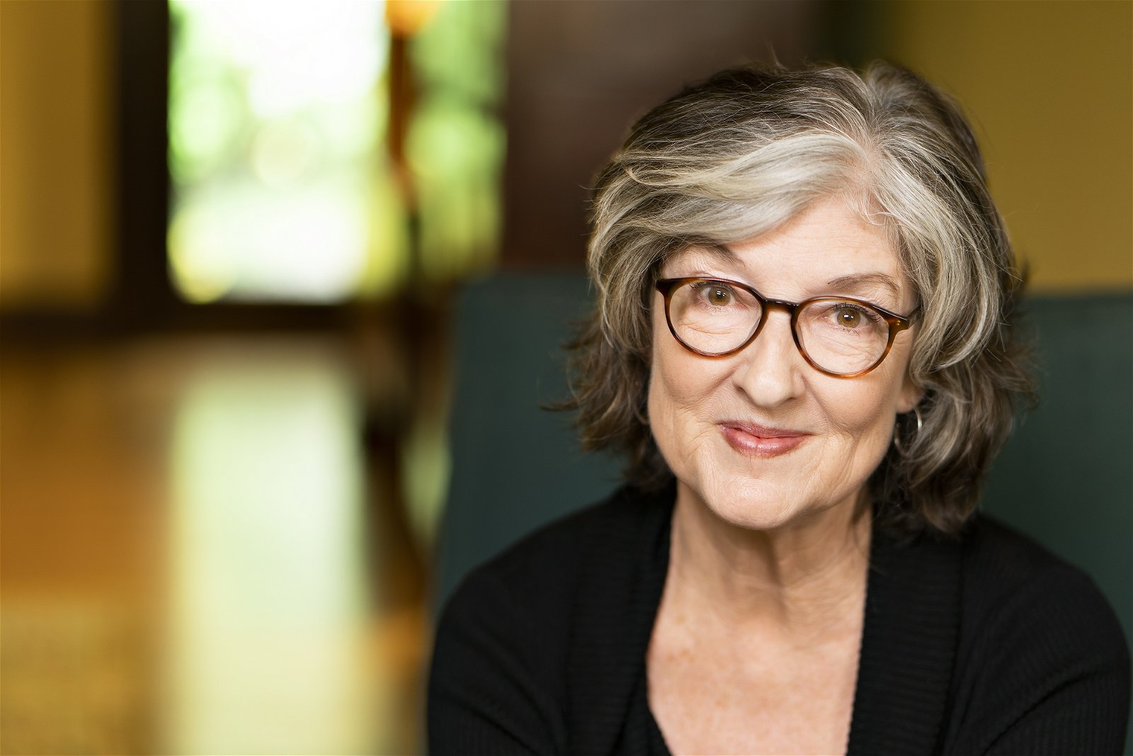 Portrait of author Barbara Kingsolver