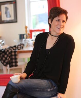 Helen-FitzGerald.jpg